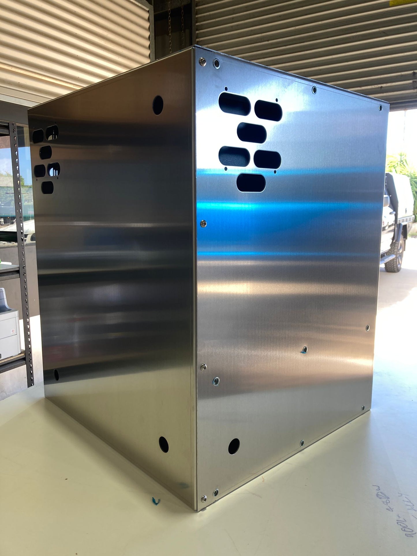 Rogue Bushman 85L Fridge Box